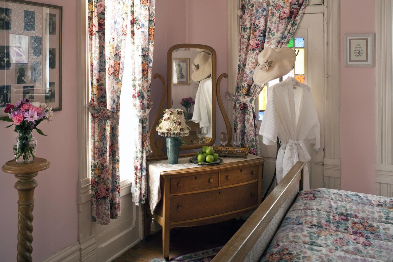 Cliff Cottage Inn Eureka Springs Bagian luar foto